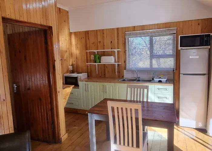 The Edge Mountain Retreat
